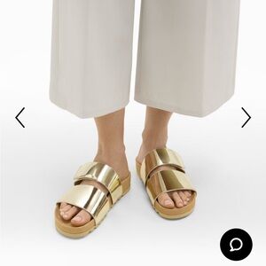 Theory Slide Sandals in Metallic Leather, Sz 40